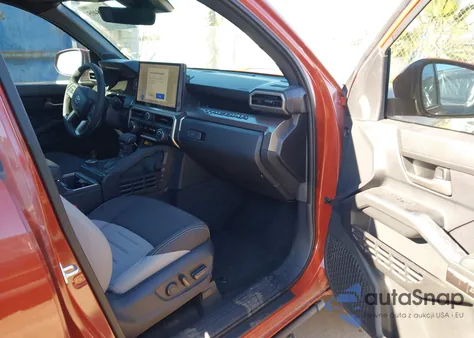 2025 Toyota Tacoma Trd Sport 2Wd z USA, uszkodzony, nr VIN 3TMKB5FN9SM035400